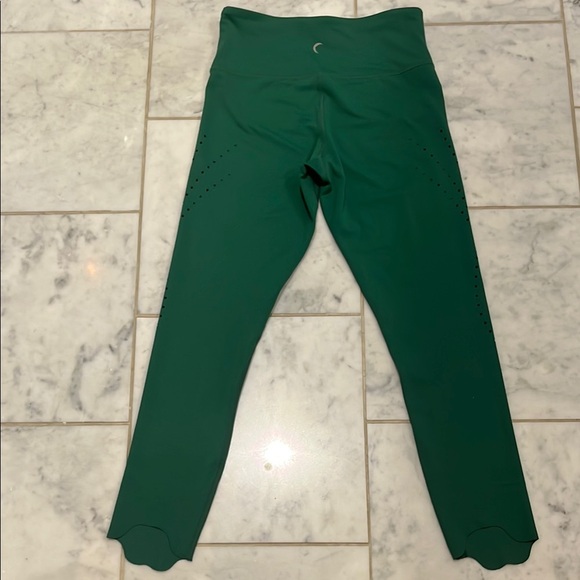 ZYIA Emerald Green Women's Leggings. Three quarter length and has cutouts. - Picture 2 of 5